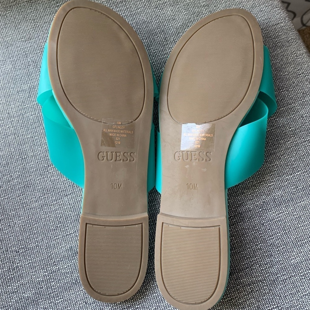 Guess Green Flat Sandal Size 10M - Picture 10 of 15